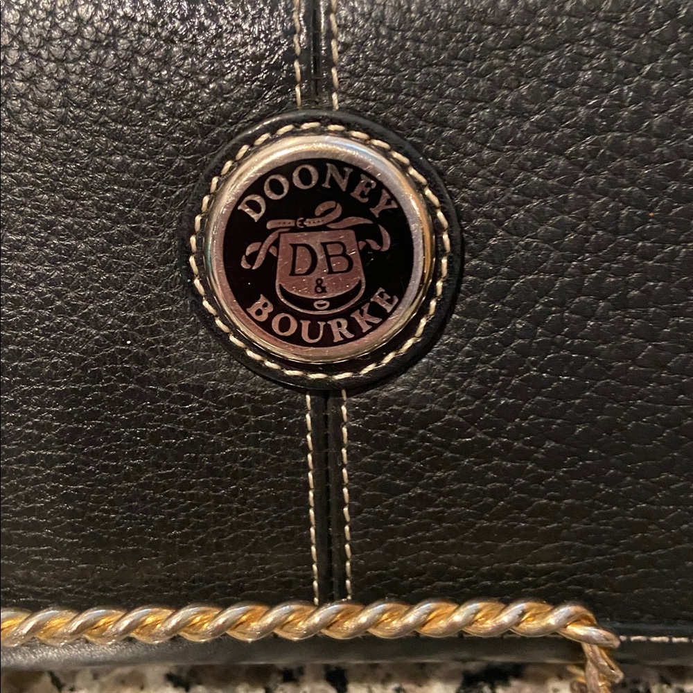 Dooney & Bourke Vintage EUC Wallet - Picture 3 of 13